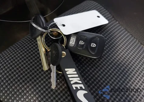 2014 Hyundai Elantra Gt z USA, uszkodzony, nr VIN KMHD35LH2EU173697